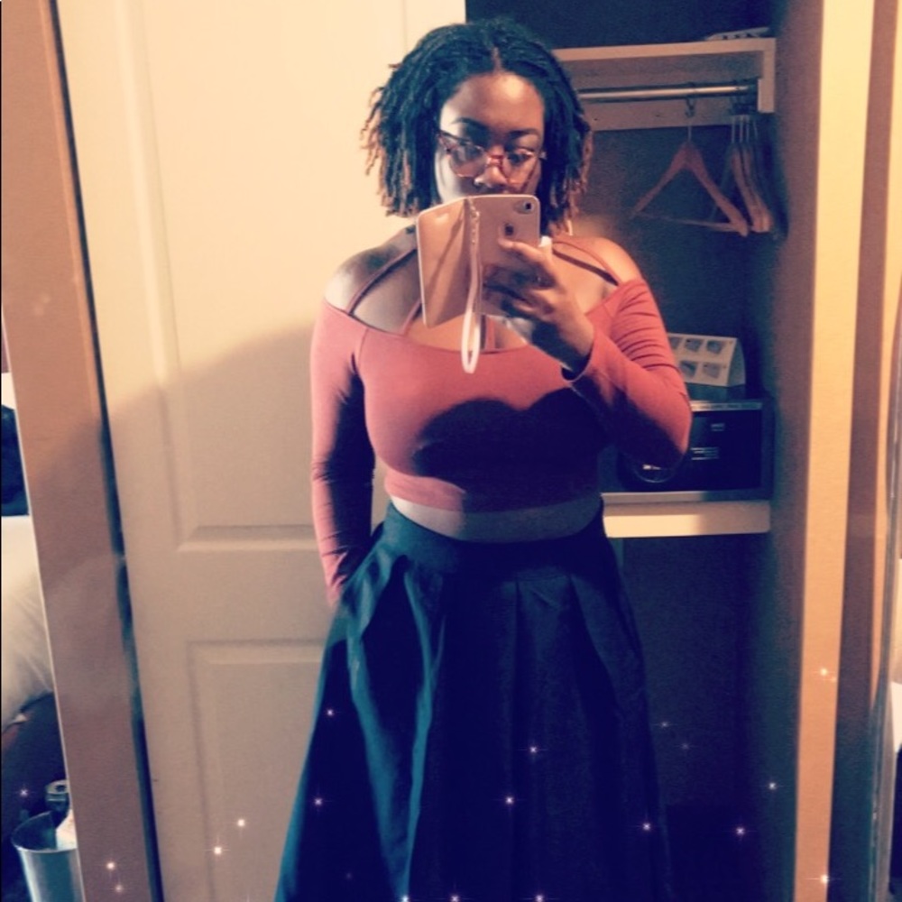 Long sleeve crop top